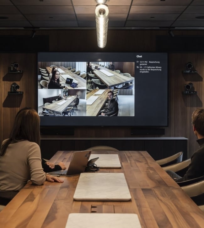 VOSS L FREFELD 8831 LR